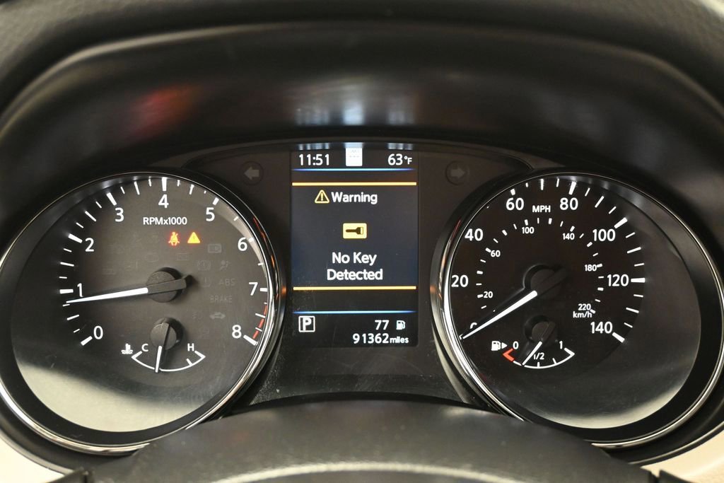 Used 2022 Nissan Rogue Sport SL w/ Premium Package FWD image 13
