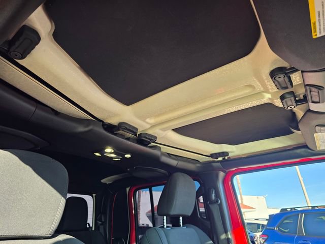 Used 2021 Jeep Gladiator Willys image 12