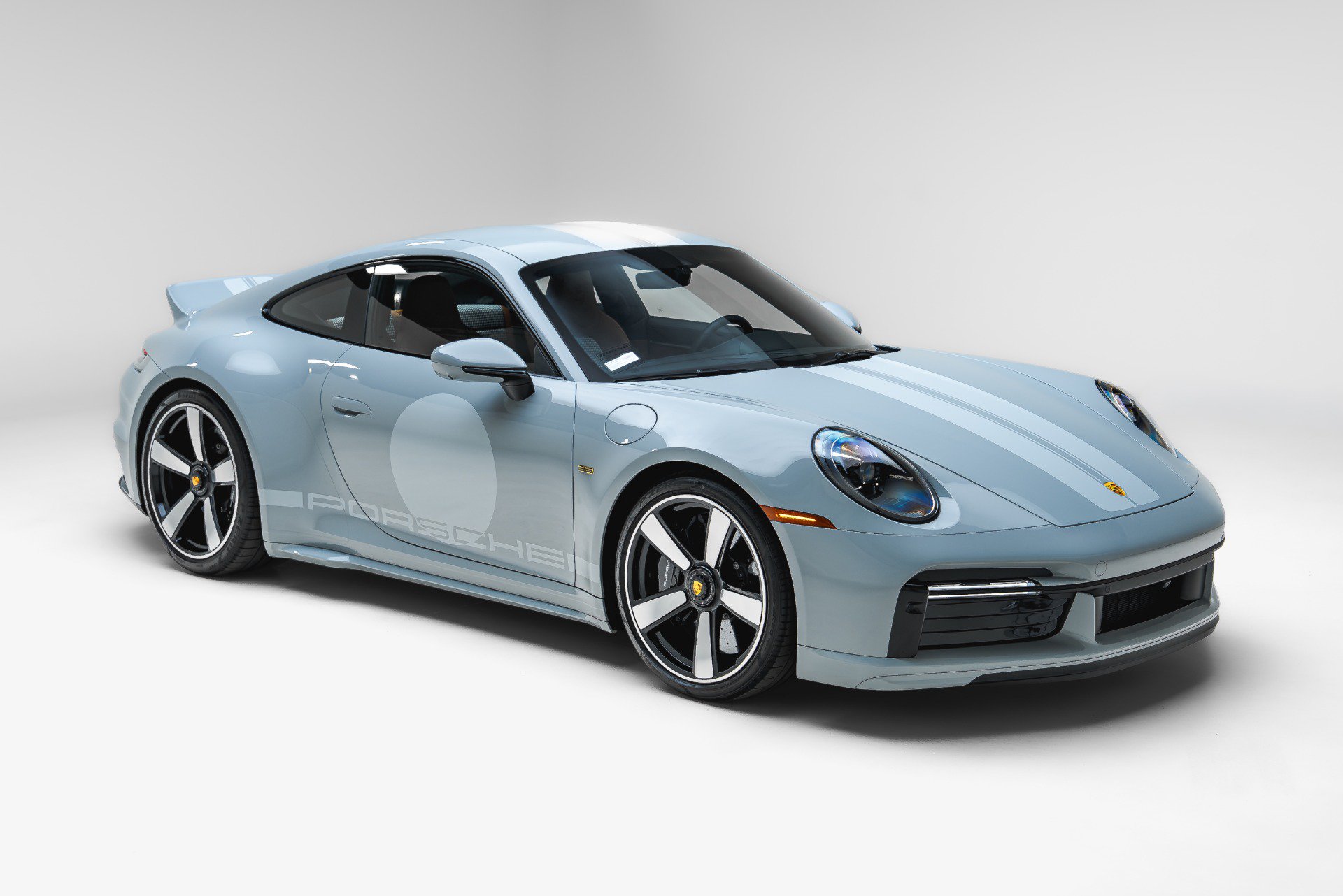 Used 2023 Porsche 911 Sport Classic RWD image 13