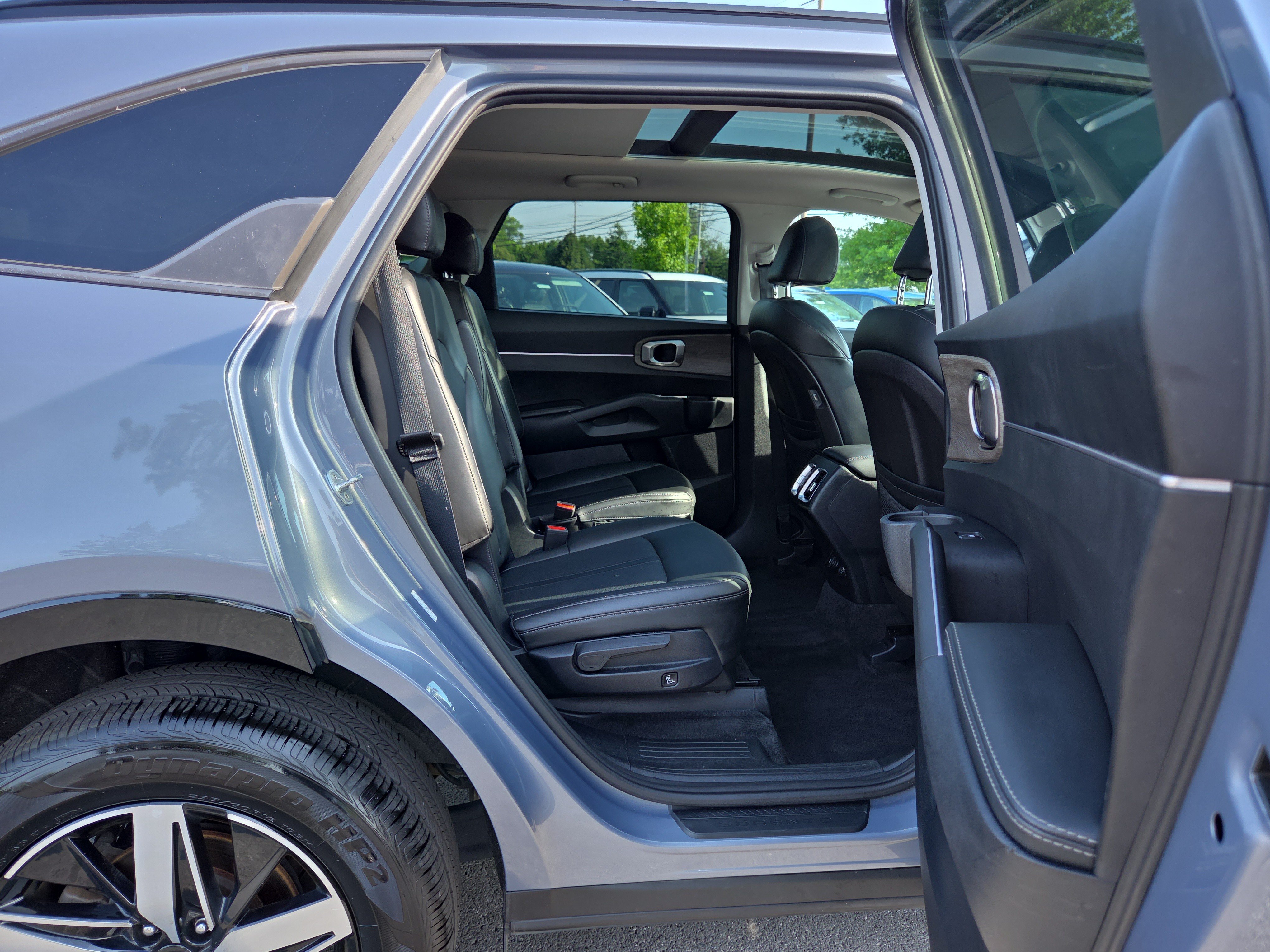 Certified 2021 Kia Sorento EX w/ Panoramic Sunroof Package AWD/4WD image 36