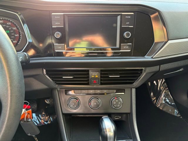 Used 2019 Volkswagen Jetta S w/ Driver Assistance Package image 17