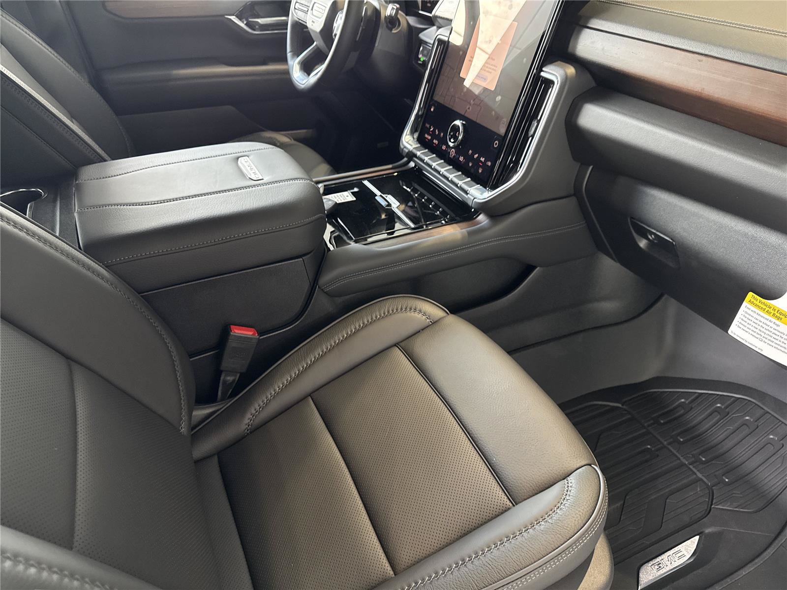 New 2026 GMC Yukon XL Denali w/ Sun & Power Step Package RWD image 36