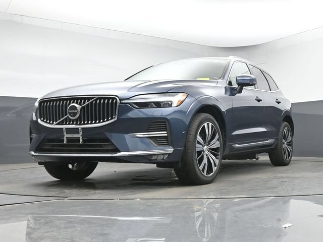 Used 2023 Volvo XC60 B5 Plus w/ Climate Package AWD/4WD image 13