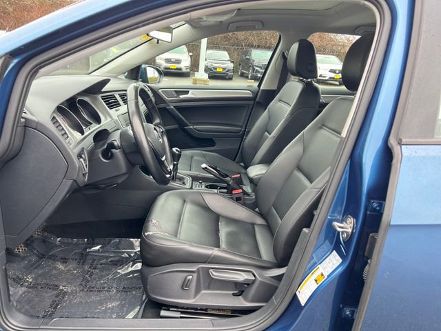 Used 2017 Volkswagen Golf Wolfsburg Edition image 18