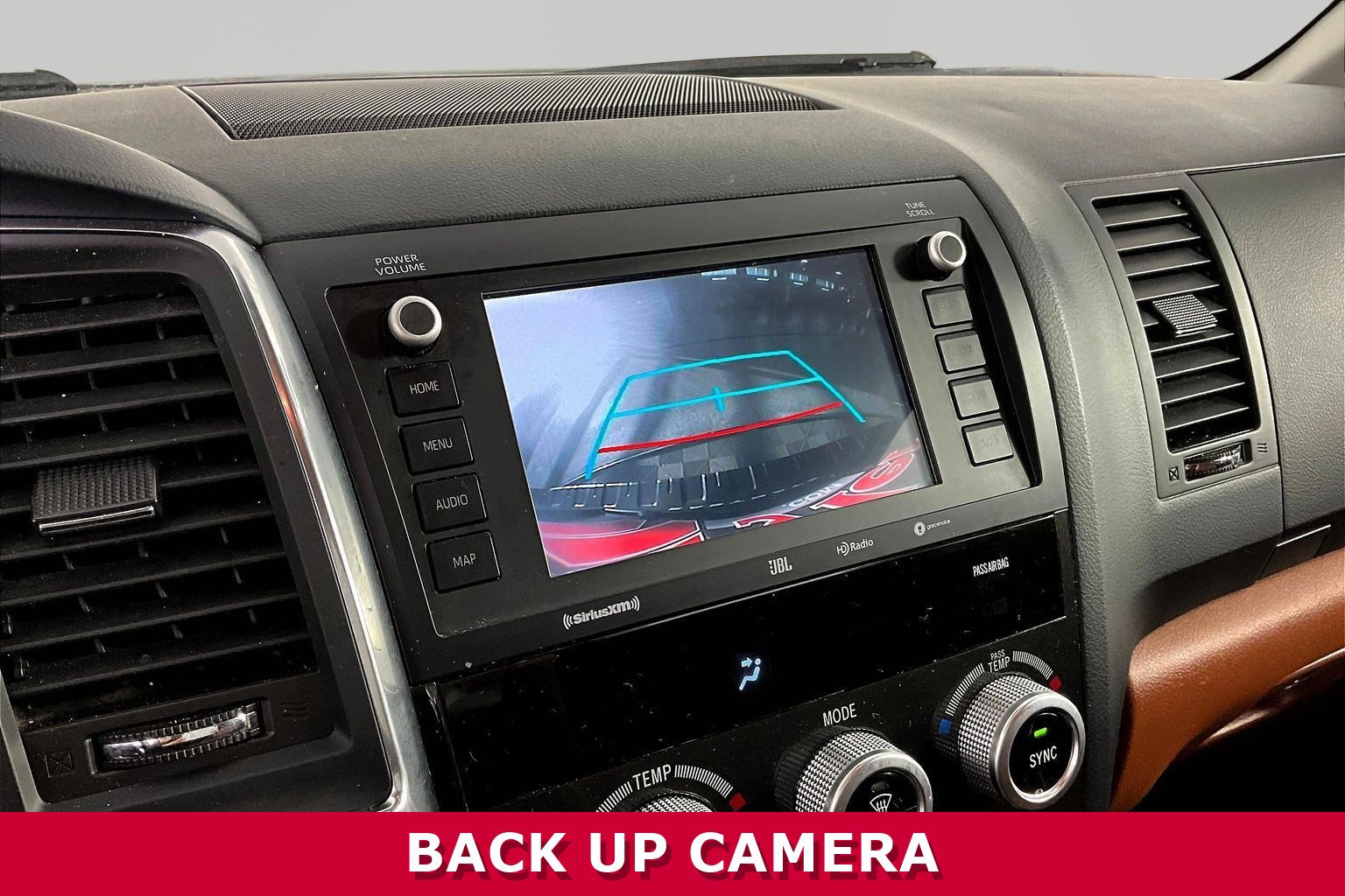 Used 2020 Toyota Sequoia Platinum w/ Preferred Accessory Package AWD/4WD image 13