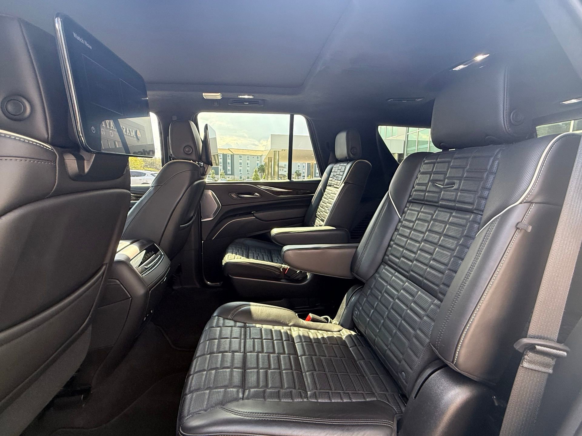 Used 2023 Cadillac Escalade Sport Platinum RWD image 29