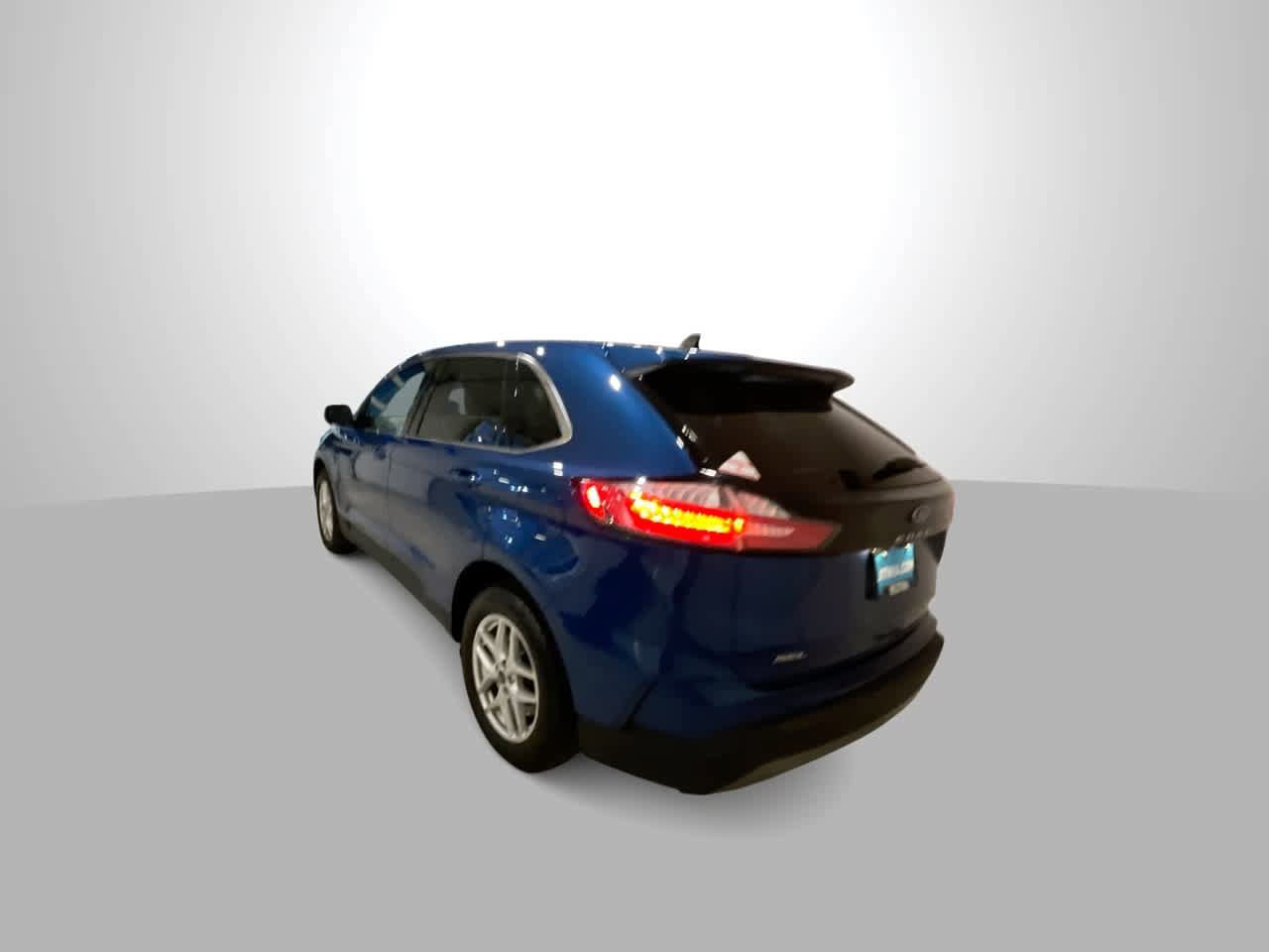 Used 2024 Ford Edge SEL AWD/4WD image 6