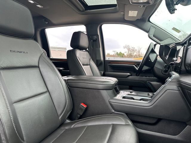 Used 2024 GMC Sierra 3500 Denali w/ Denali Reserve Package image 16