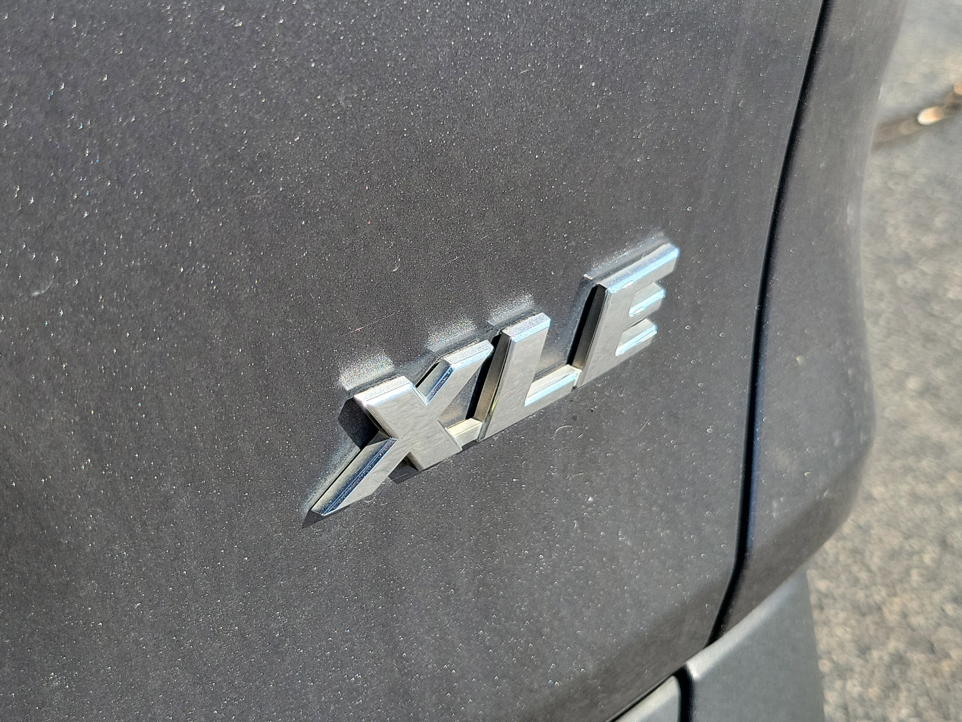 Used 2022 Toyota RAV4 XLE image 7