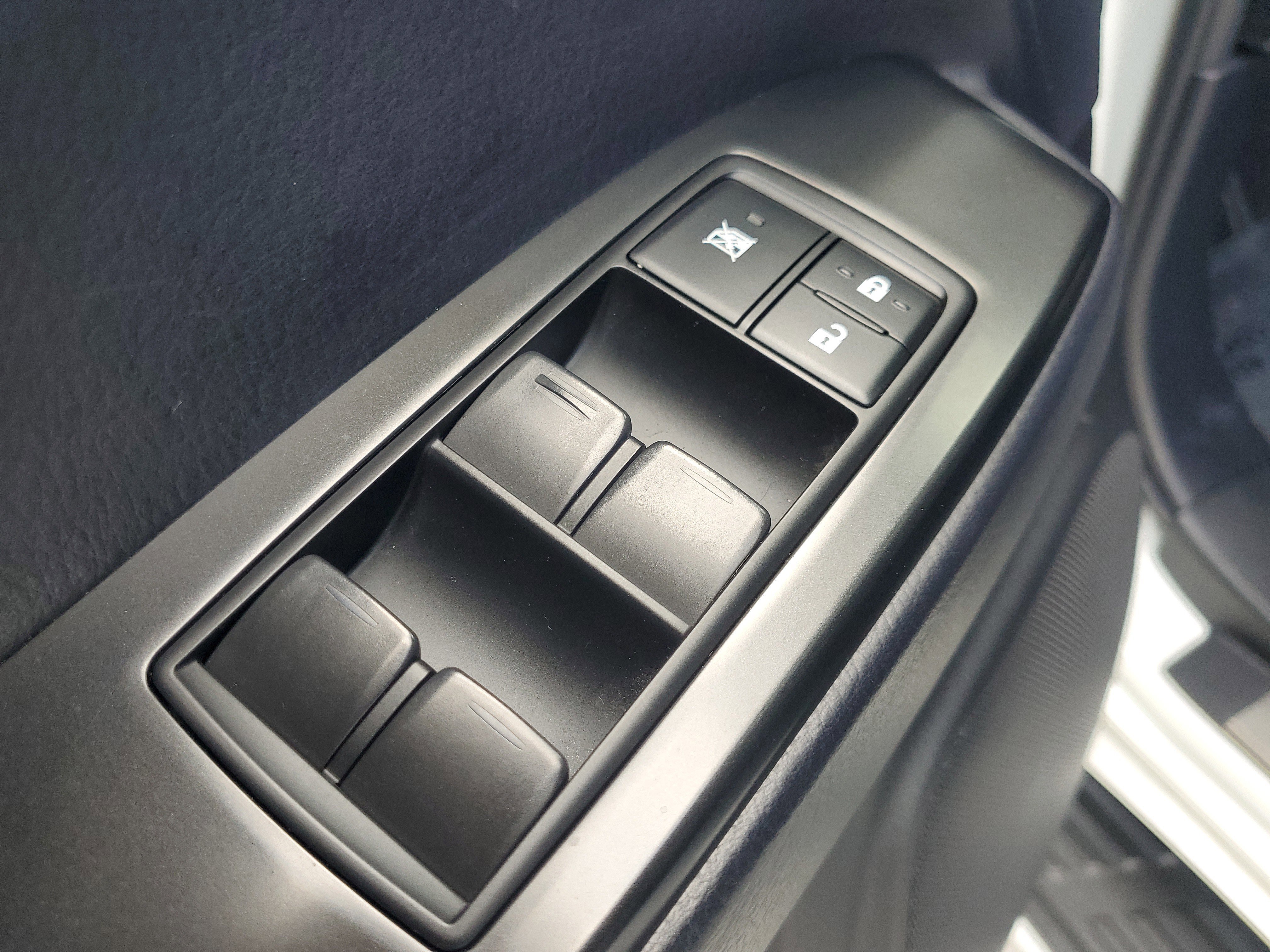 Used 2023 Lexus GX 460 Luxury image 24