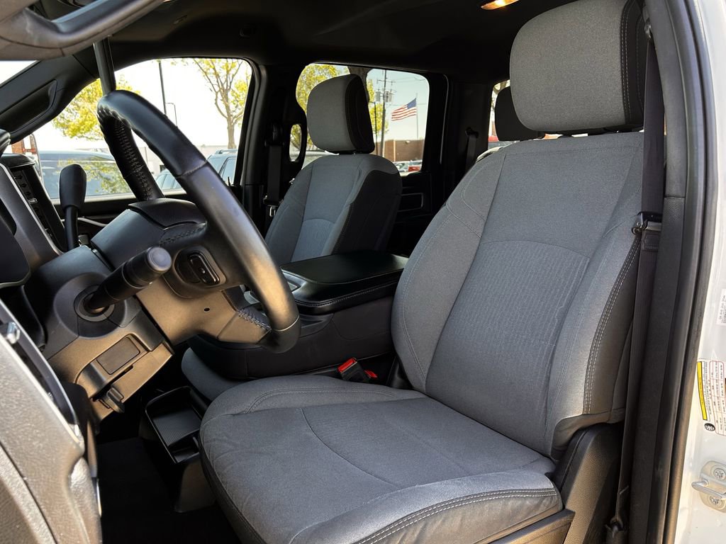 Used 2024 RAM 2500 Big Horn image 28