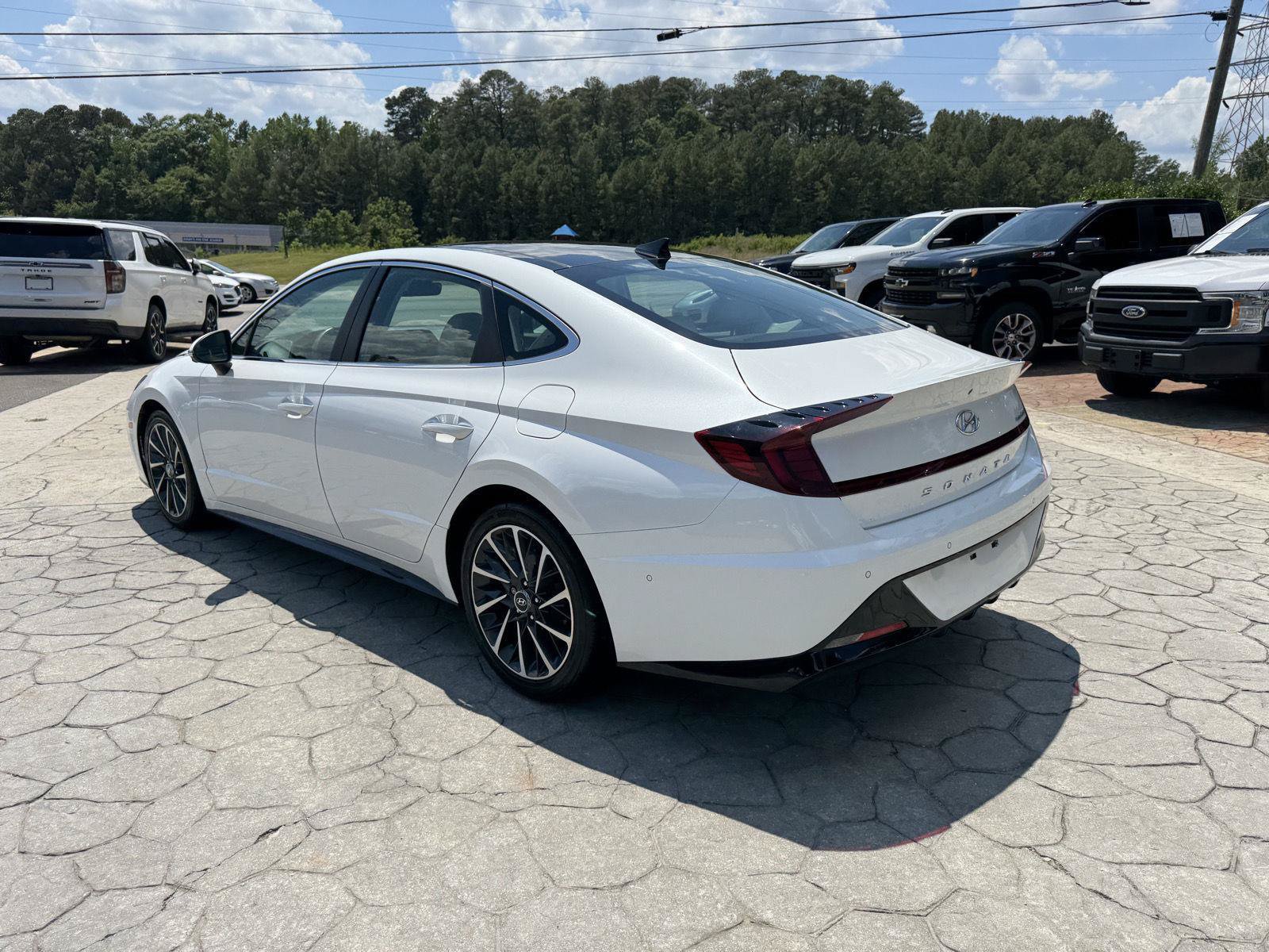Used 2022 Hyundai Sonata Limited FWD image 11