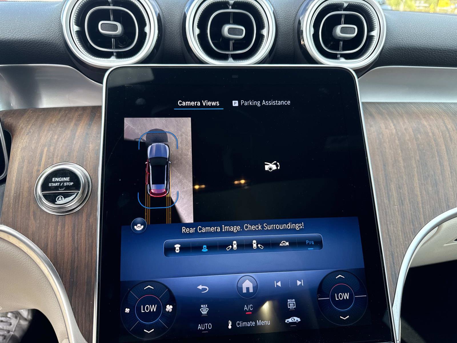 Used 2025 Mercedes-Benz GLC 300 image 27