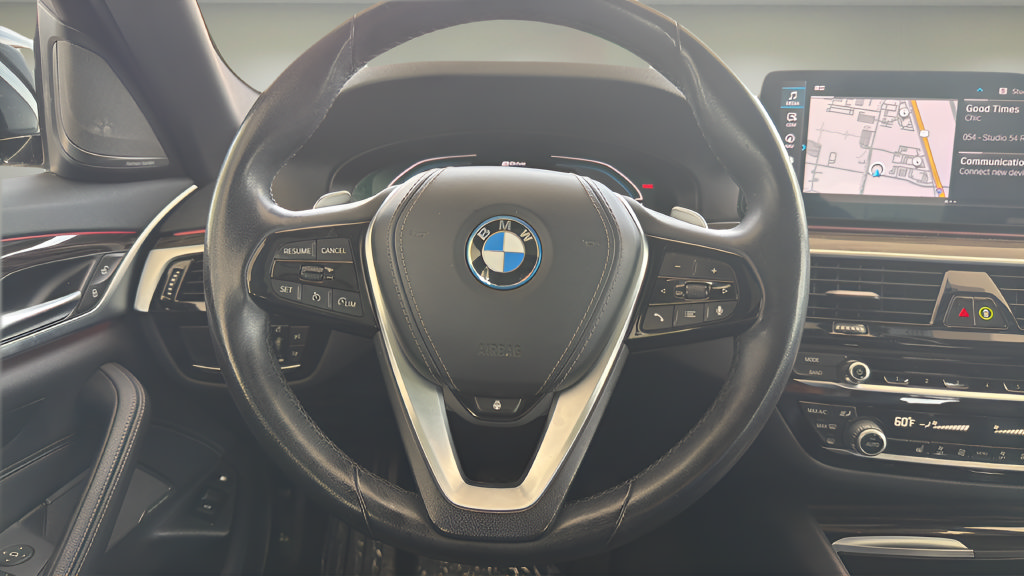 Used 2023 BMW 530e xDrive AWD/4WD image 9