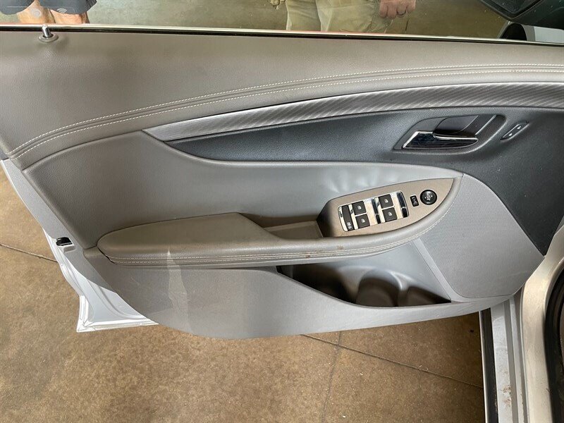 Used 2017 Chevrolet Impala LS FWD image 19