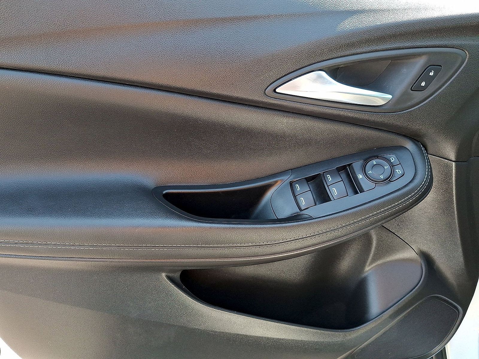 Used 2024 Buick Encore GX Preferred FWD image 10