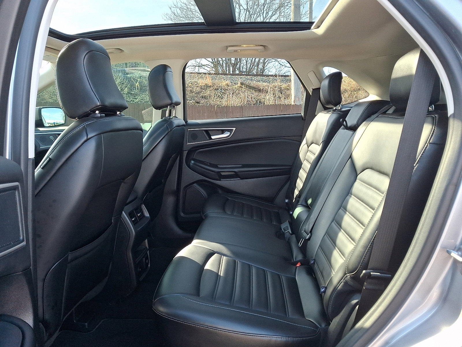 Used 2024 Ford Edge SEL w/ Convenience Package image 10