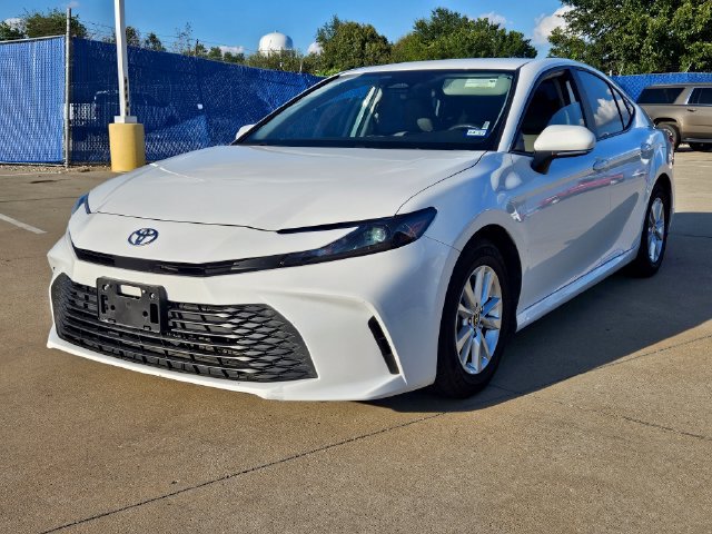 Used 2025 Toyota Camry LE FWD image 2
