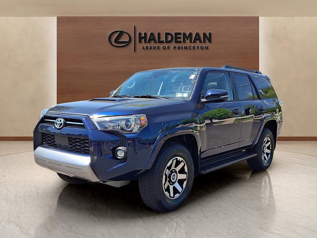 Used 2021 Toyota 4Runner TRD Off-Road Premium w/ Moonroof Package AWD/4WD image 3