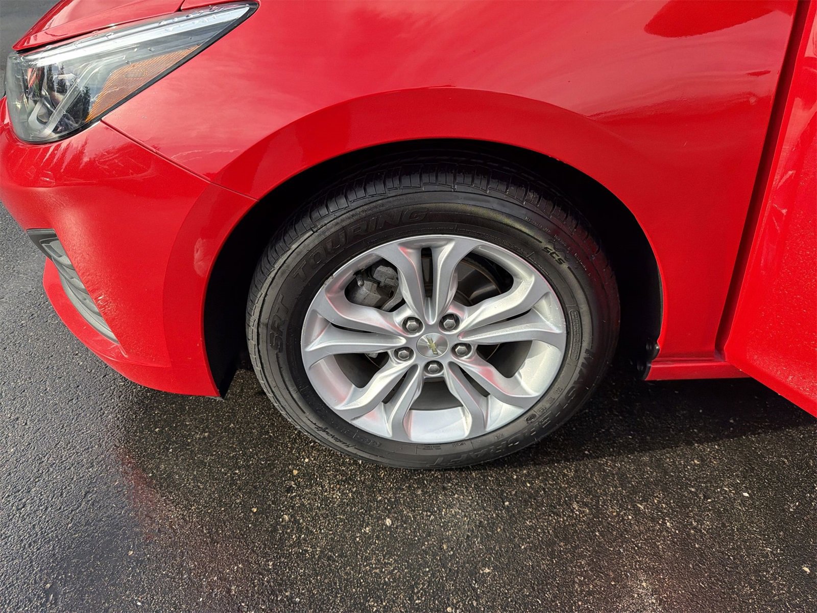 Used 2019 Chevrolet Cruze LT image 28