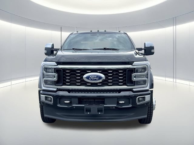 Used 2024 Ford F450 4x4 Crew Cab Super Duty image 8