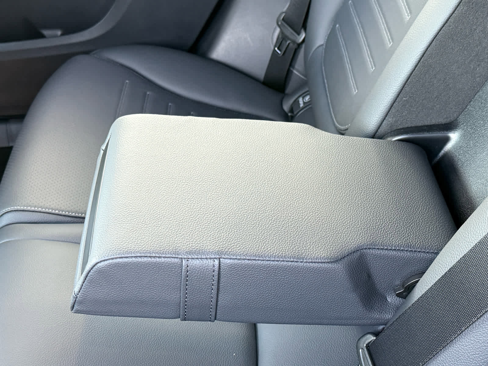 New 2026 Mercedes-Benz GLC 300 GLC 300 image 33