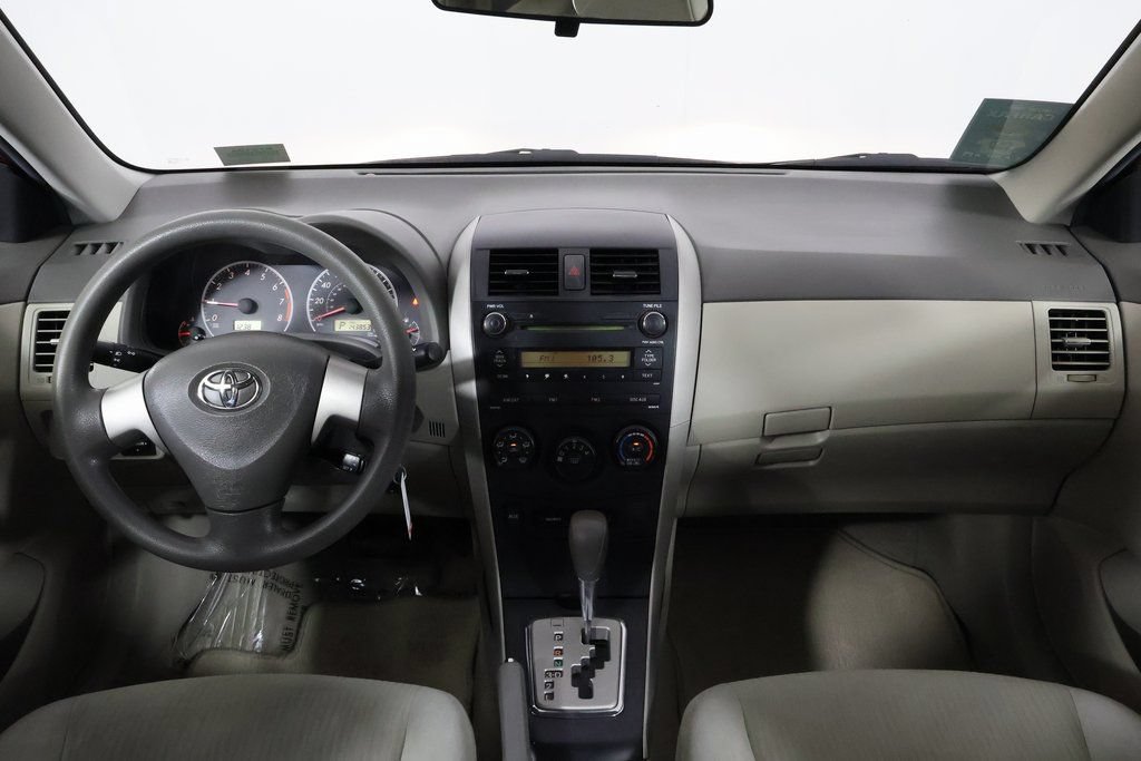 Used 2010 Toyota Corolla LE FWD image 8