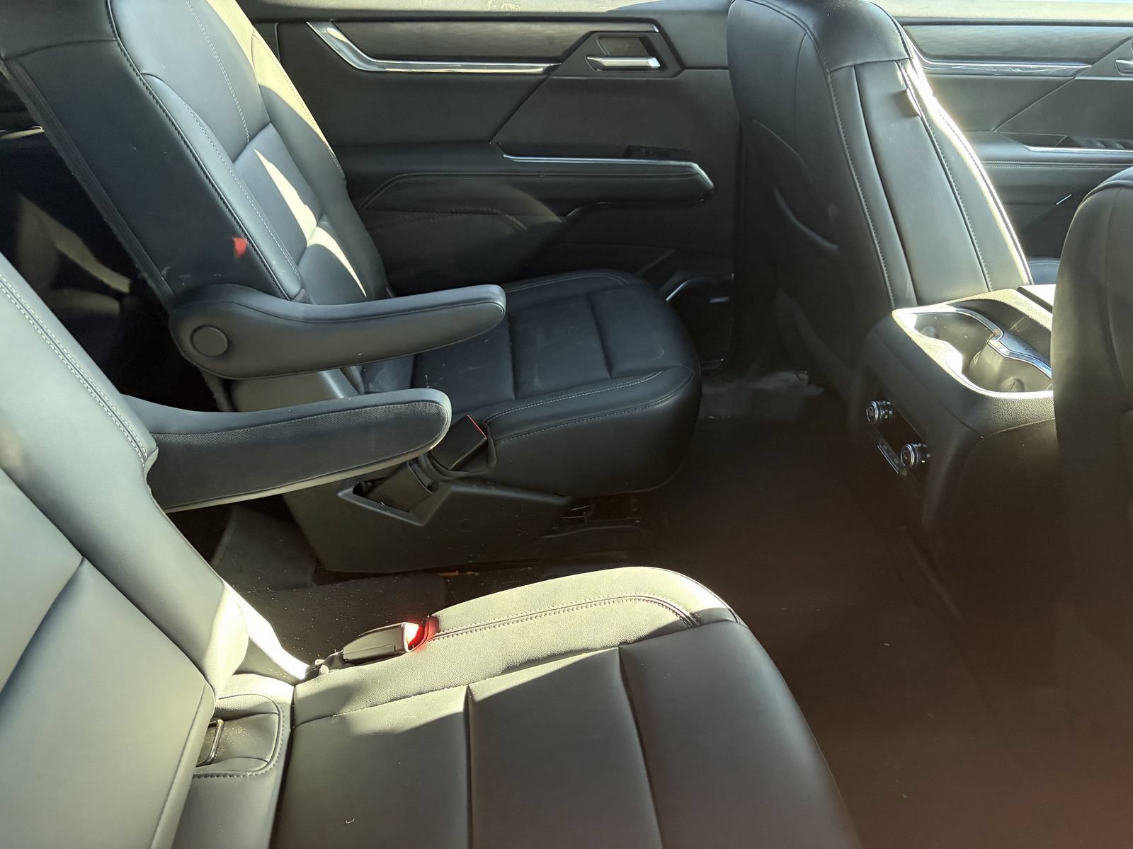 Used 2024 GMC Acadia Elevation FWD image 10