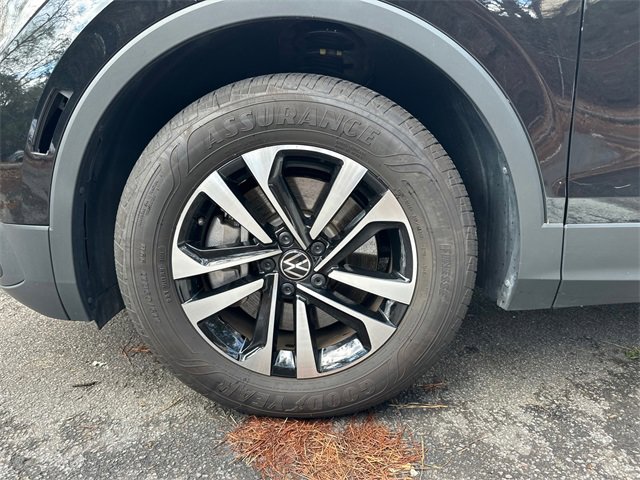 Used 2024 Volkswagen Tiguan S image 27