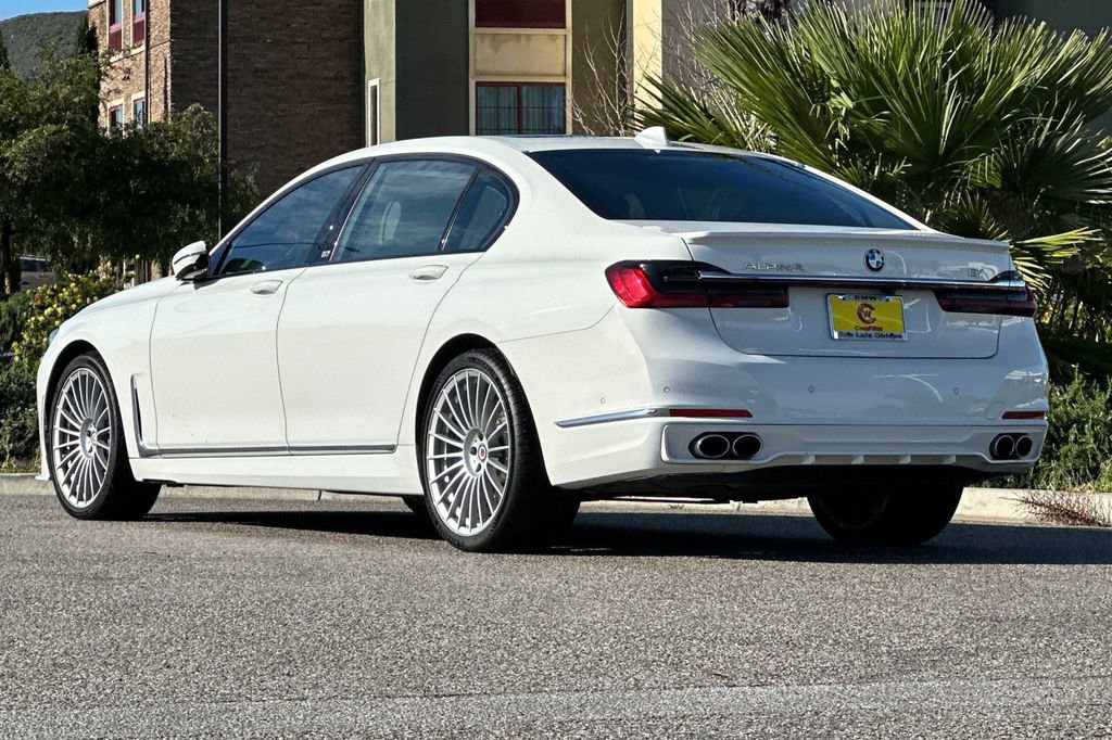 Used 2022 BMW ALPINA B7 xDrive w/ Luxury Rear Seating Package image 5