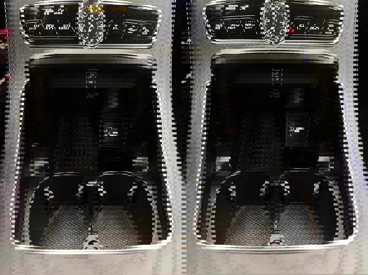 Used 2019 Mercedes-Benz E 53 AMG 4MATIC Cabriolet image 65