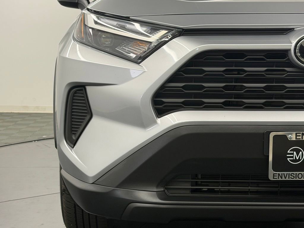 Certified 2025 Toyota RAV4 LE FWD image 9