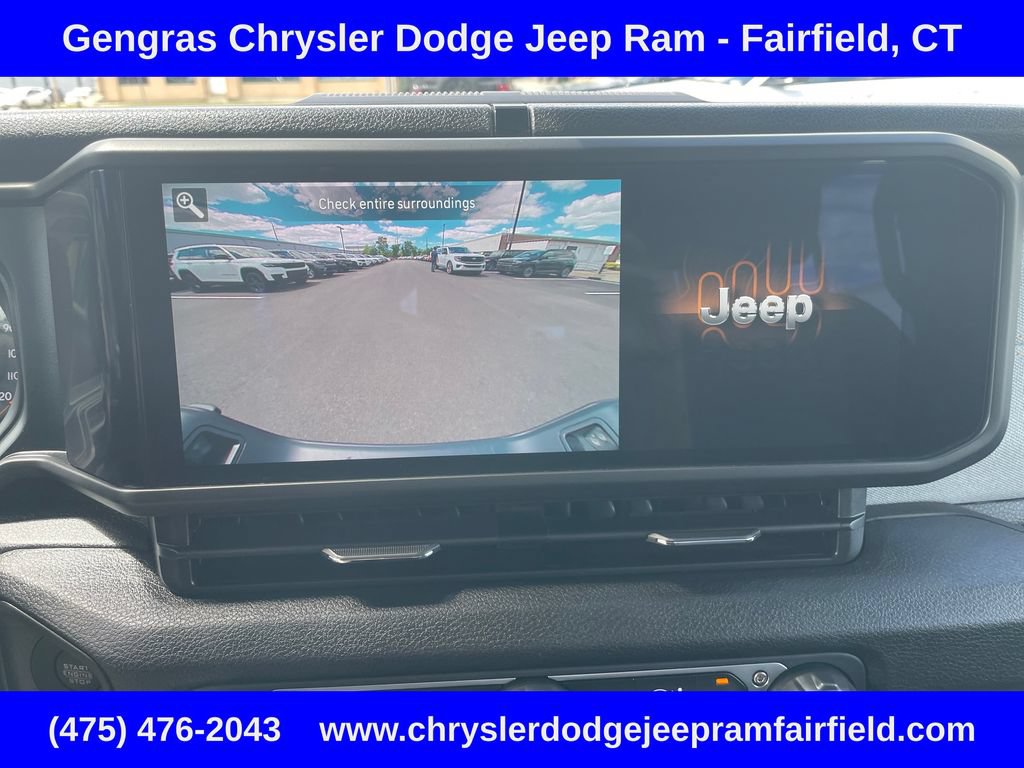 Certified 2025 Jeep Gladiator Sport AWD/4WD image 46