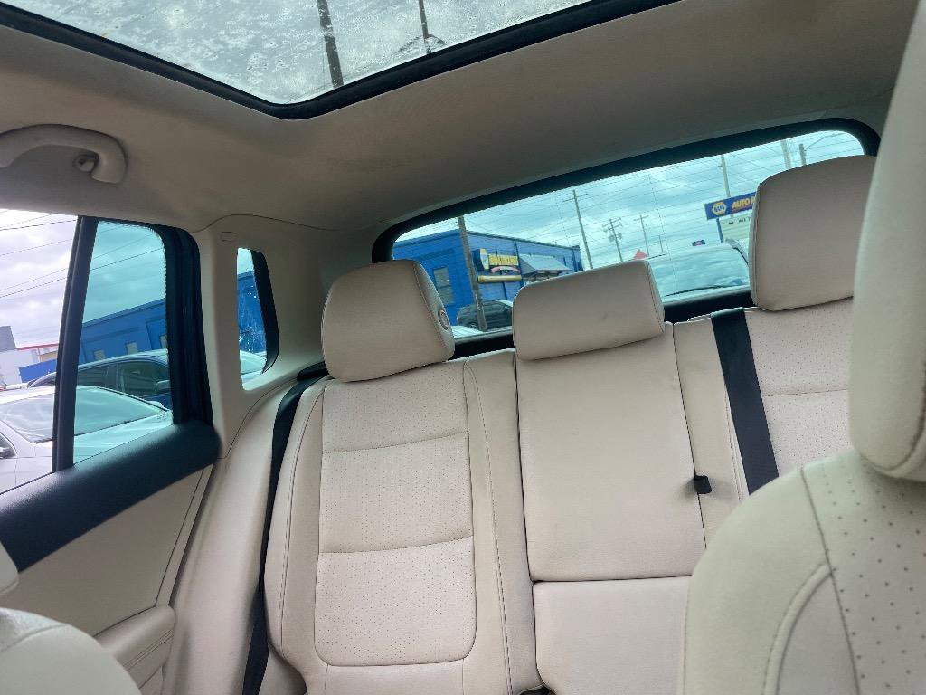 Used 2013 Volkswagen Tiguan SE FWD image 14