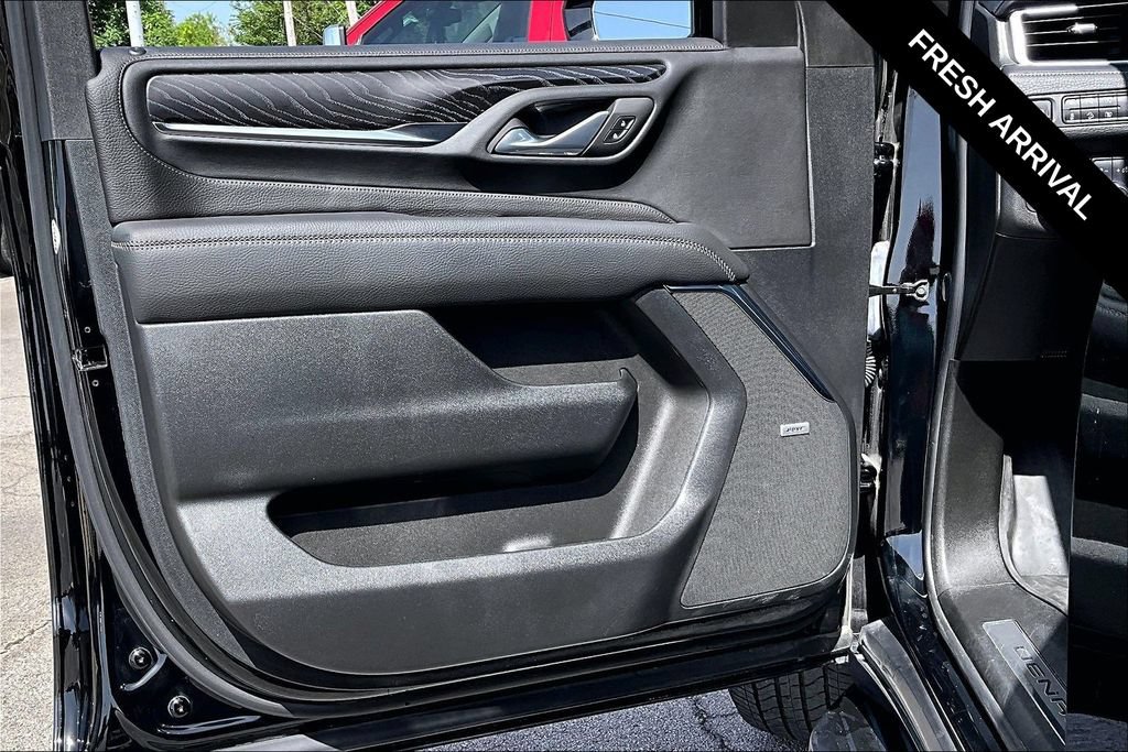 Used 2024 GMC Yukon Denali AWD/4WD image 20