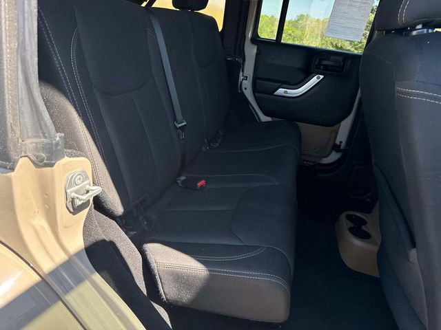 Used 2016 Jeep Wrangler Unlimited Sahara AWD/4WD image 22