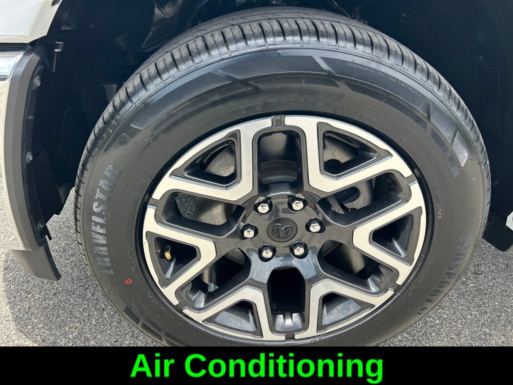 Certified 2025 RAM 1500 Laramie AWD/4WD image 19