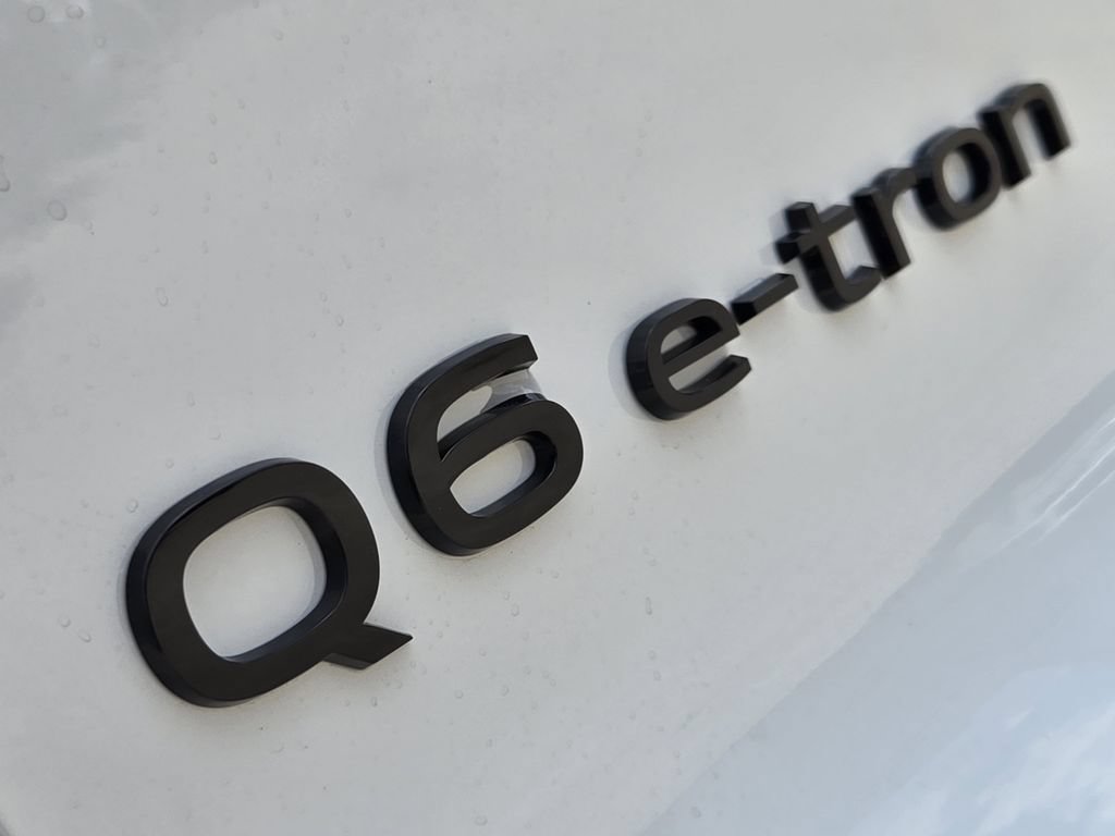 New 2027 Audi Q6 e-tron Premium Plus AWD/4WD image 15