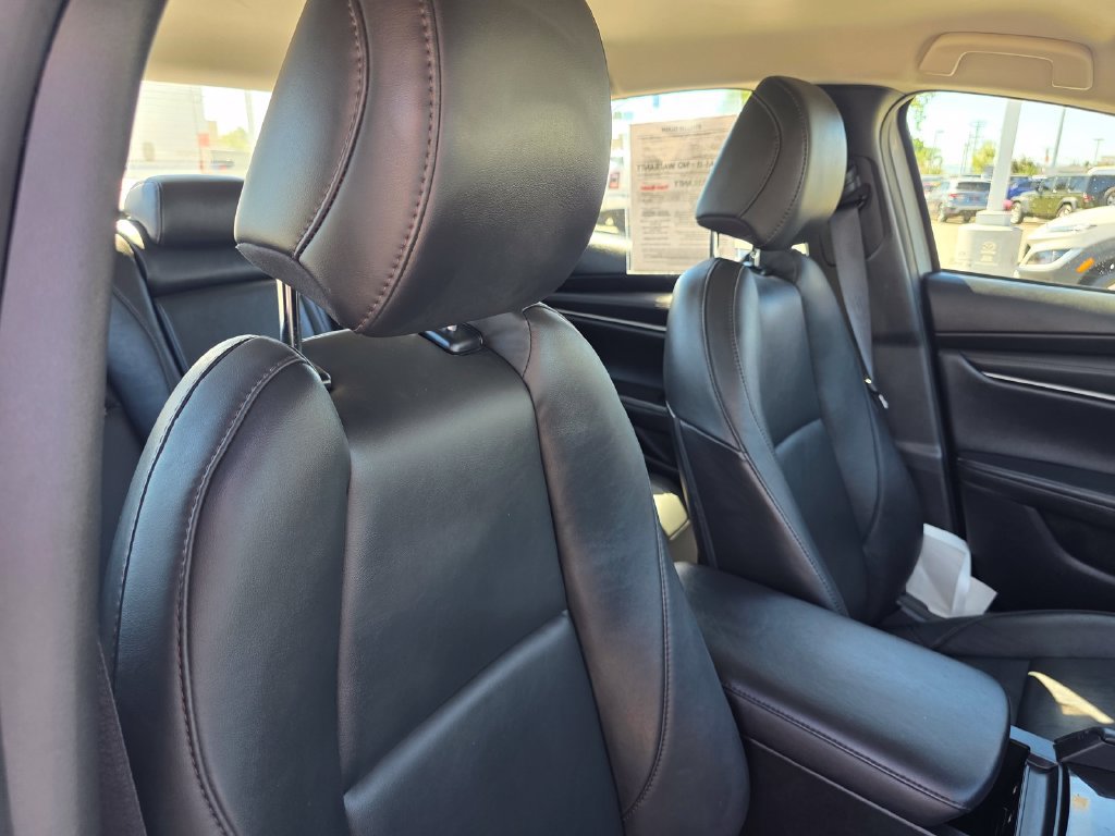 Used 2024 MAZDA MAZDA3 s FWD image 20