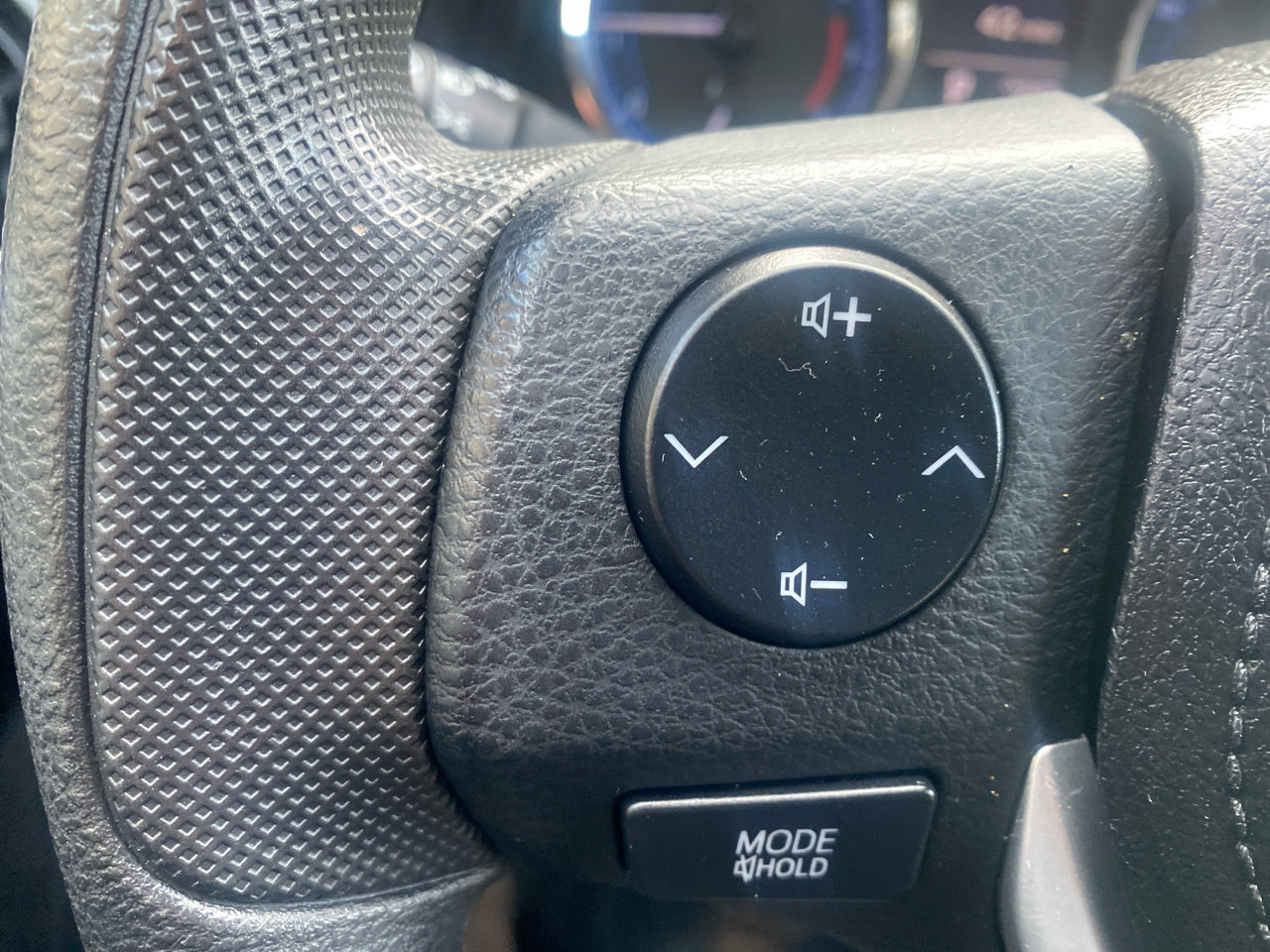 Used 2018 Toyota Corolla LE image 12