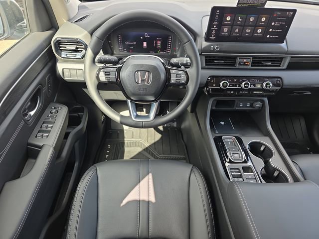 New 2026 Honda Pilot Touring image 6