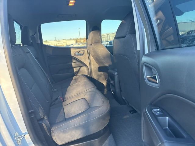 Used 2022 Chevrolet Colorado LT w/ LT Convenience Package image 11
