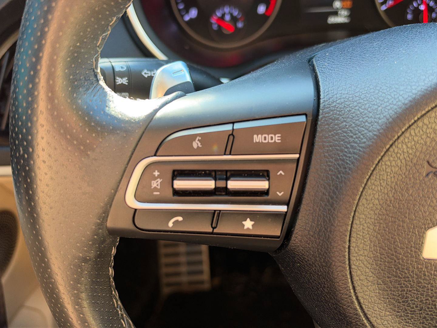 Used 2023 Kia Stinger GT-Line w/ Sun & Sound Package RWD image 14