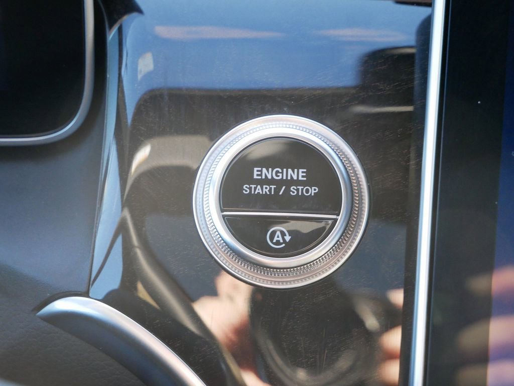 Used 2023 Mercedes-Benz GLC 300 4MATIC image 28