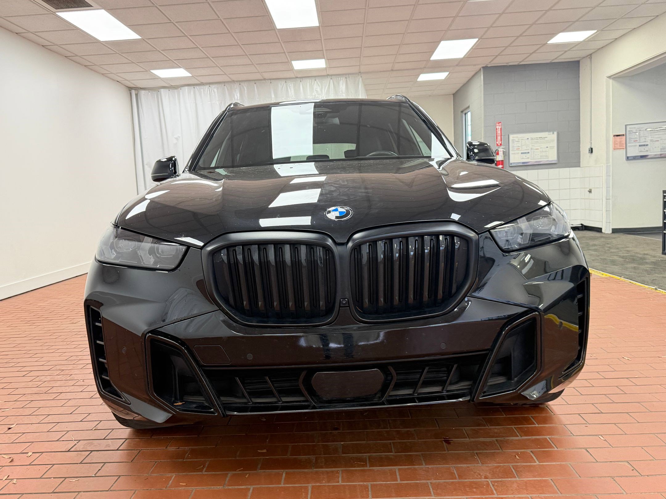 Certified 2024 BMW X5 xDrive40i w/ M Sport Package image 5