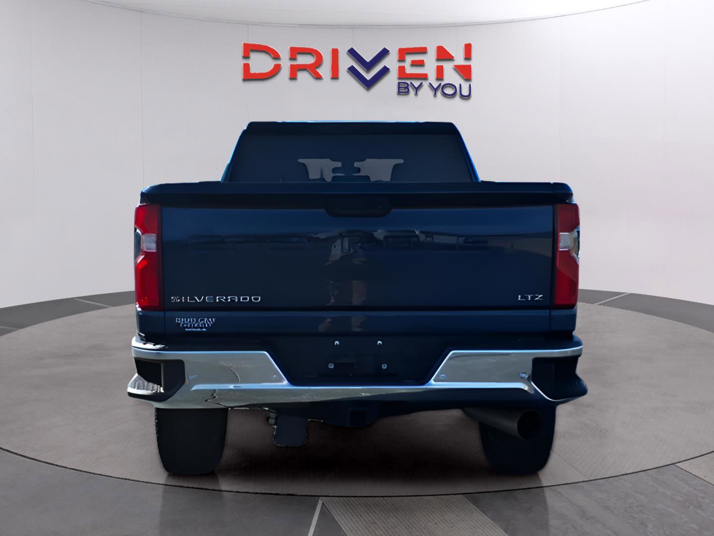 Used 2023 Chevrolet Silverado 2500 LTZ image 6
