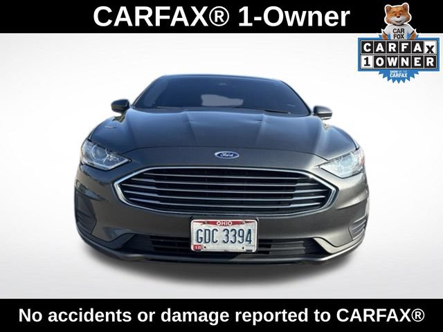 Used 2019 Ford Fusion SE FWD image 2