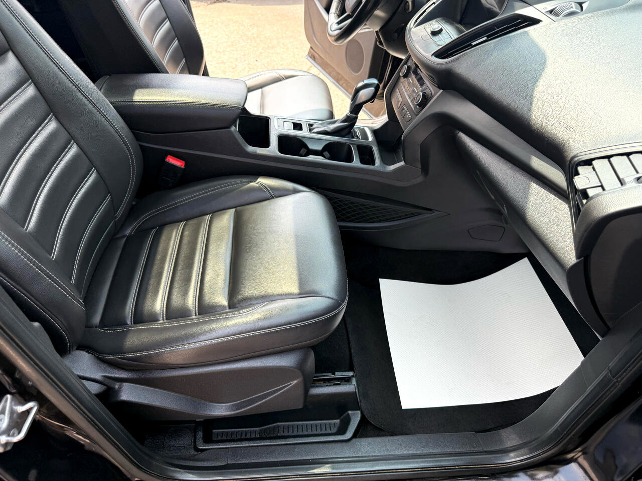 Used 2019 Ford Escape SEL image 60