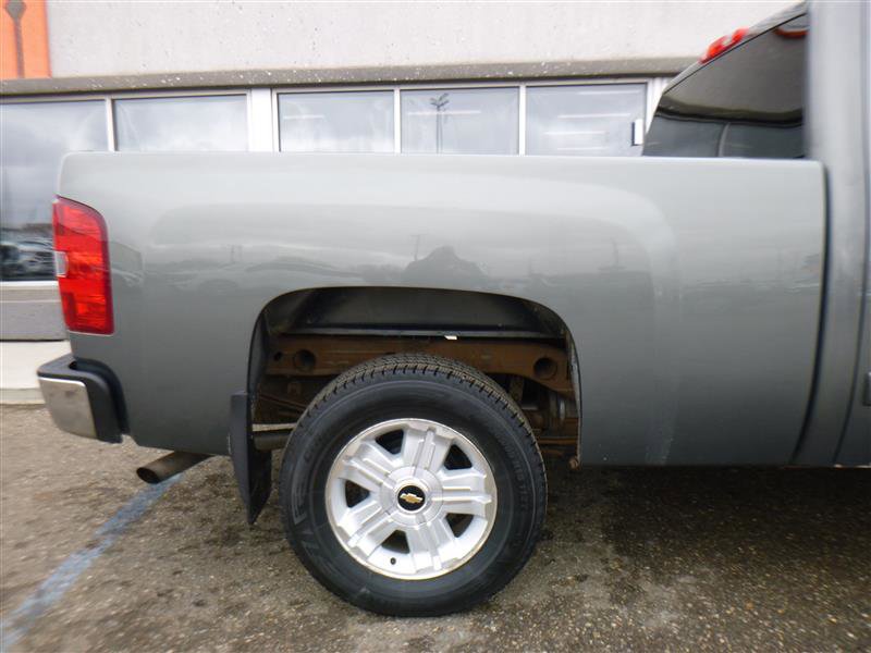 Used 2011 Chevrolet Silverado 1500 LT w/ All-Star Edition image 4