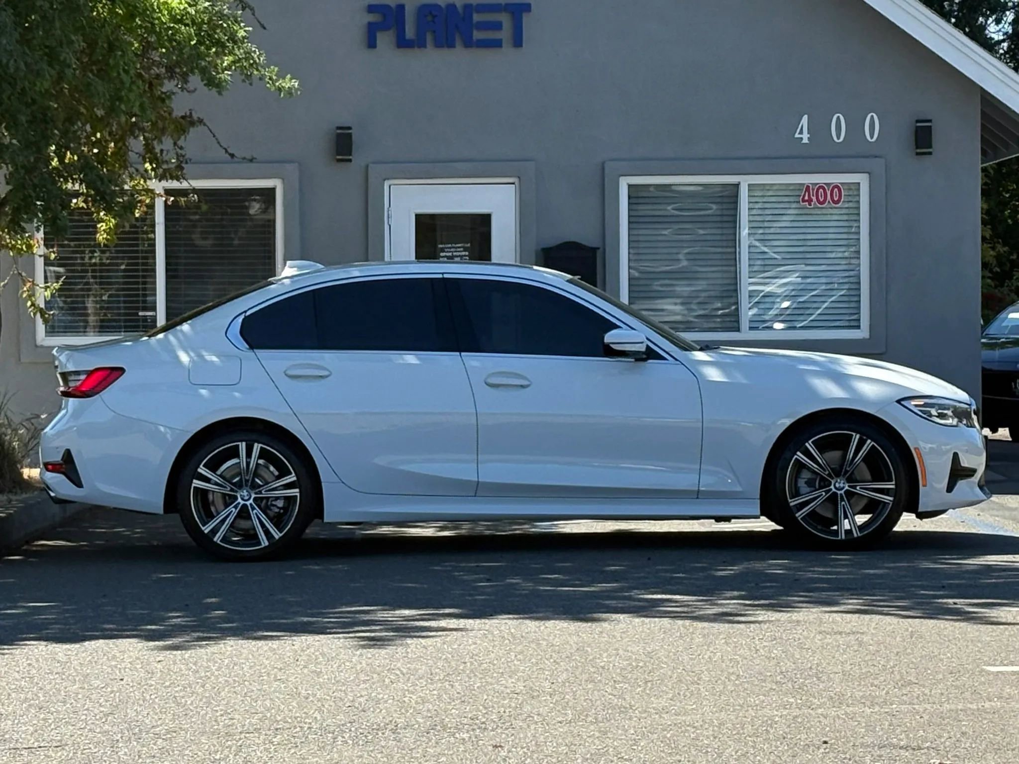 Used 2022 BMW 330i Sedan w/ Driving Assistance Package image 4
